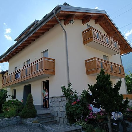ディマーロMansarda A Carciato, Trilocale In Montagnaアパートメント エクステリア 写真