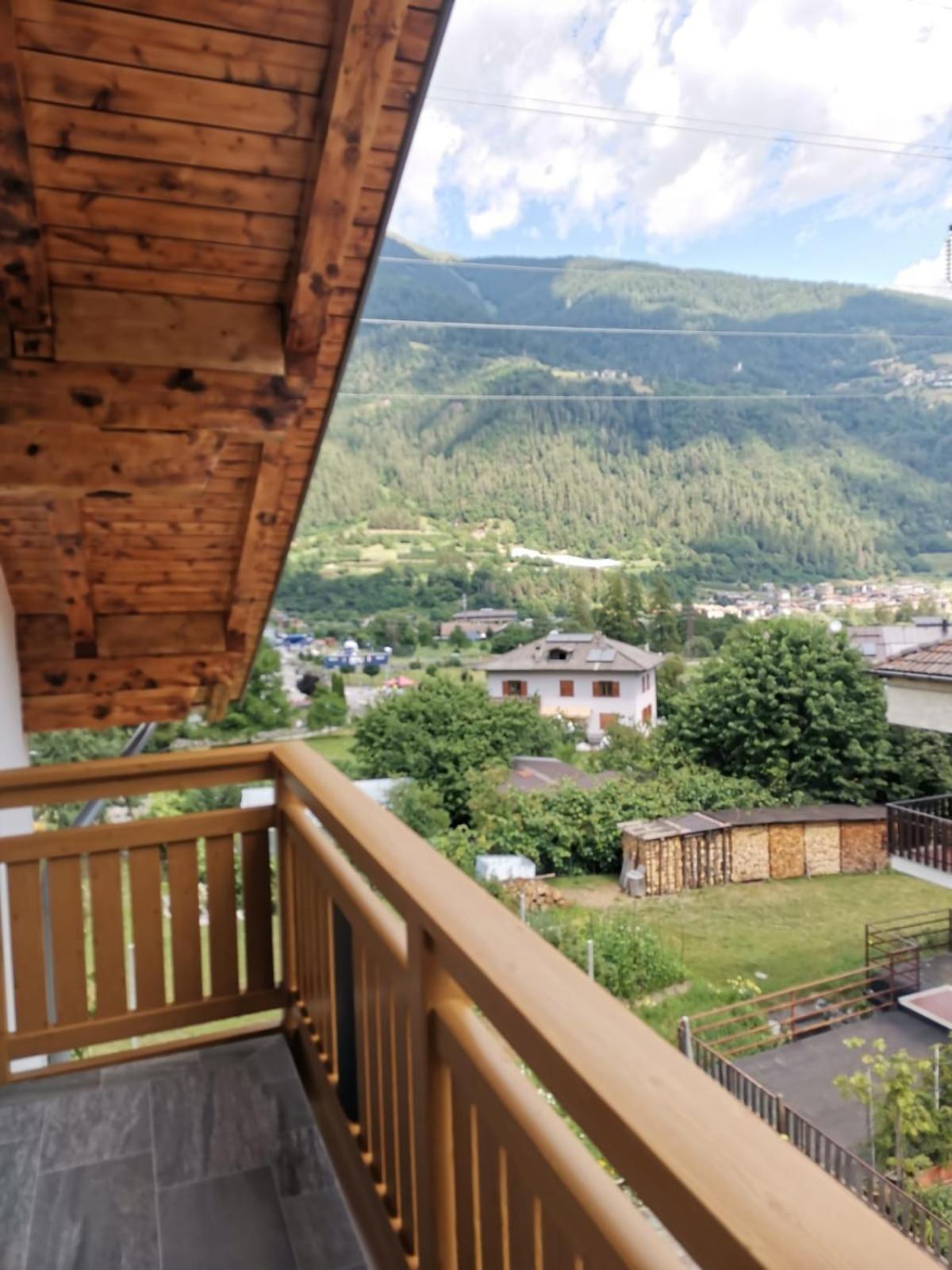 ディマーロMansarda A Carciato, Trilocale In Montagnaアパートメント エクステリア 写真